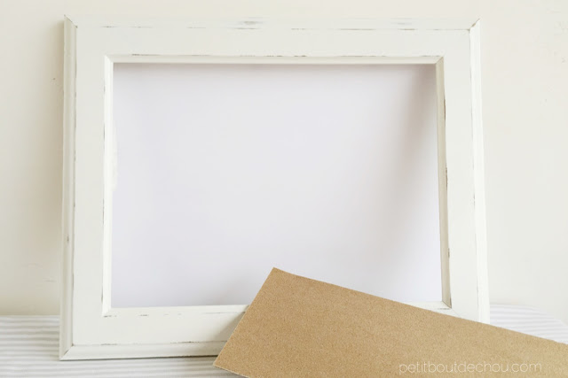 Prepare the frame with sanding paper 