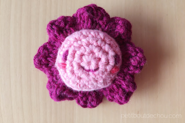 kawaii flower amigurumi pink