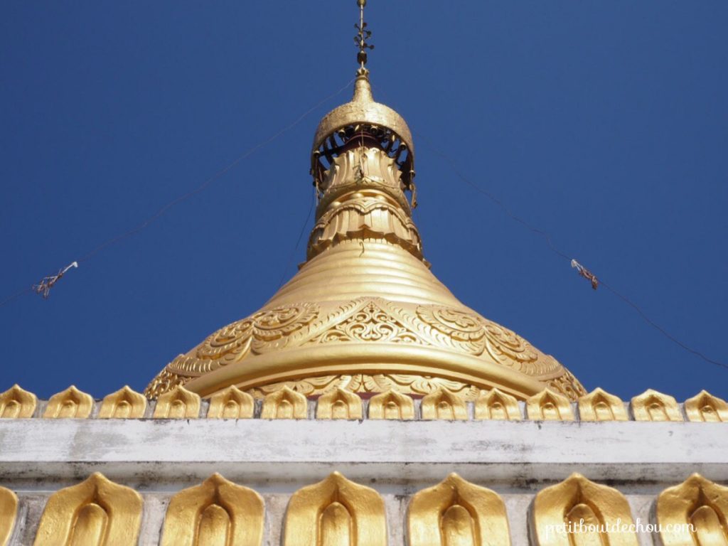 gold stupa 