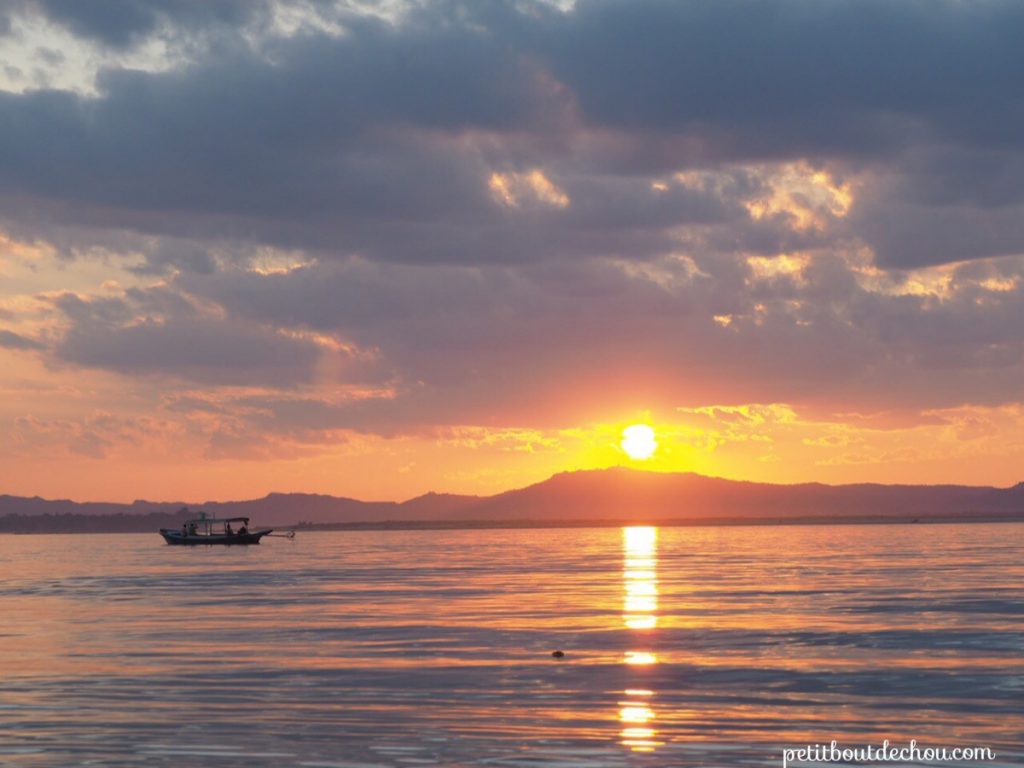 Sunset on the Irrawady river