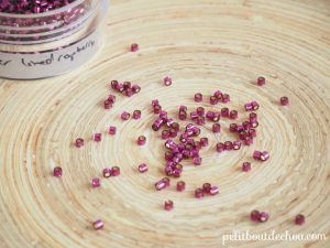 DB1342 Dyed silver lined raspberry